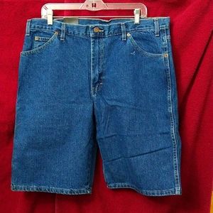 Men's jean shorts by Dickies, NWT, size 36